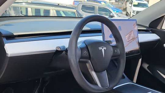 2021 Tesla Model Y 5YJYGDEE3MF246364