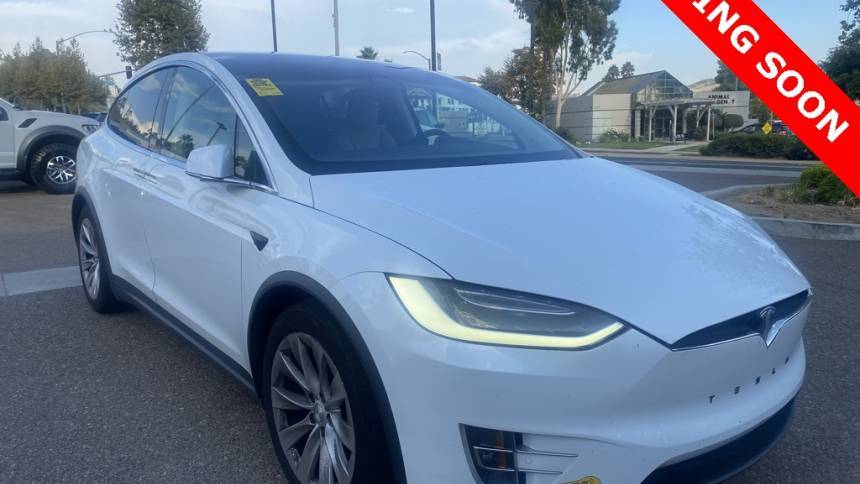 2017 Tesla Model X 5YJXCBE24HF049761