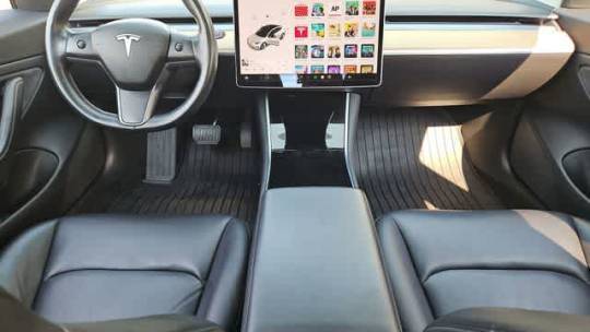 2018 Tesla Model 3 5YJ3E1EA8JF053053