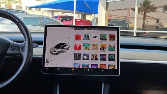 2018 Tesla Model 3 5YJ3E1EA8JF053053