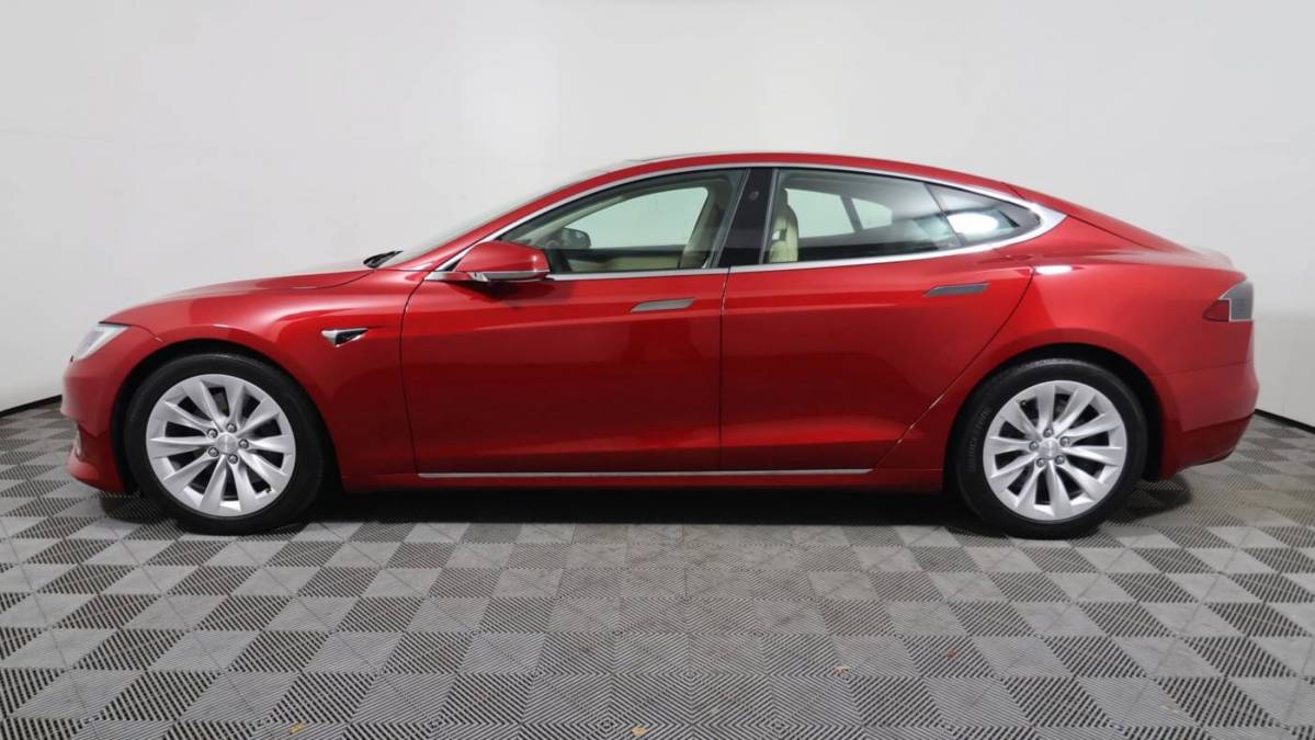 2017 Tesla Model S 5YJSA1E23HF204701