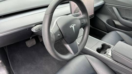 2020 Tesla Model 3 5YJ3E1EB2LF734904