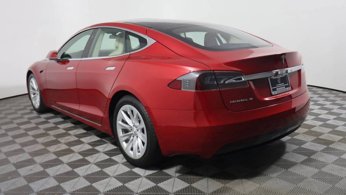 2017 Tesla Model S 5YJSA1E23HF204701