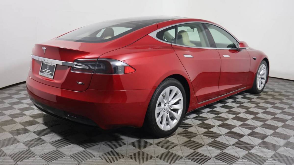 2017 Tesla Model S 5YJSA1E23HF204701