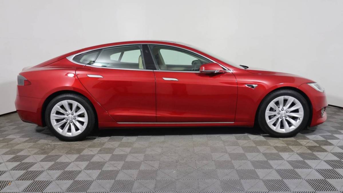 2017 Tesla Model S 5YJSA1E23HF204701