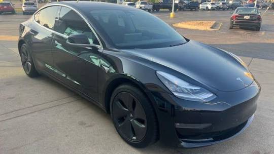 2019 Tesla Model 3 5YJ3E1EB5KF451475