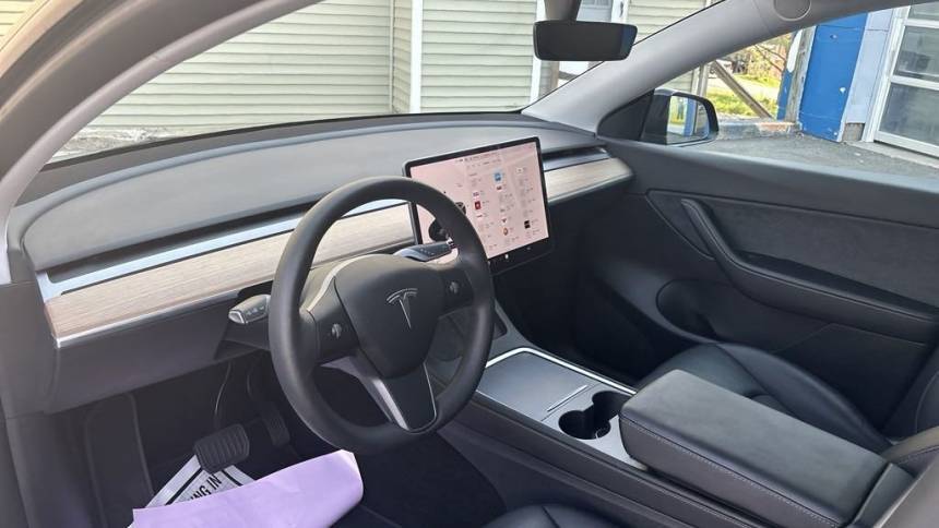 2021 Tesla Model Y 5YJYGDEE2MF254648