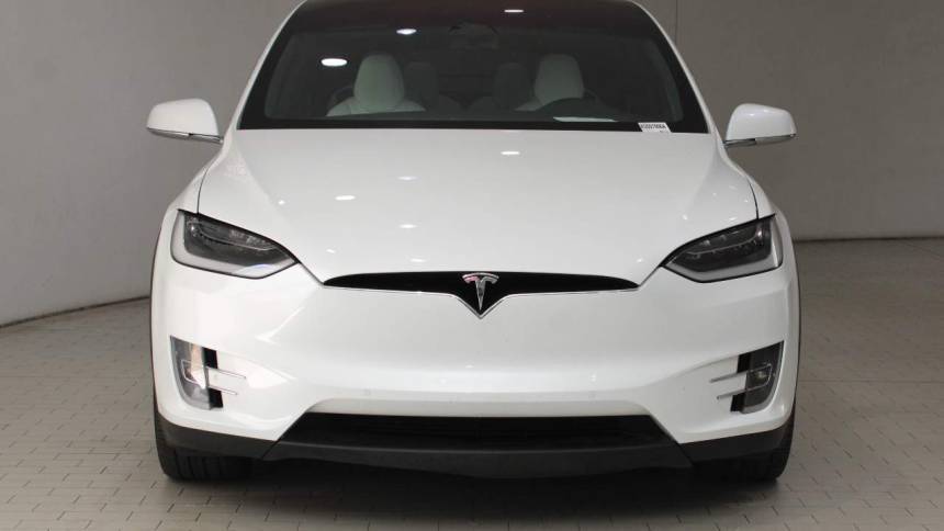 2018 Tesla Model X 5YJXCBE40JF142929