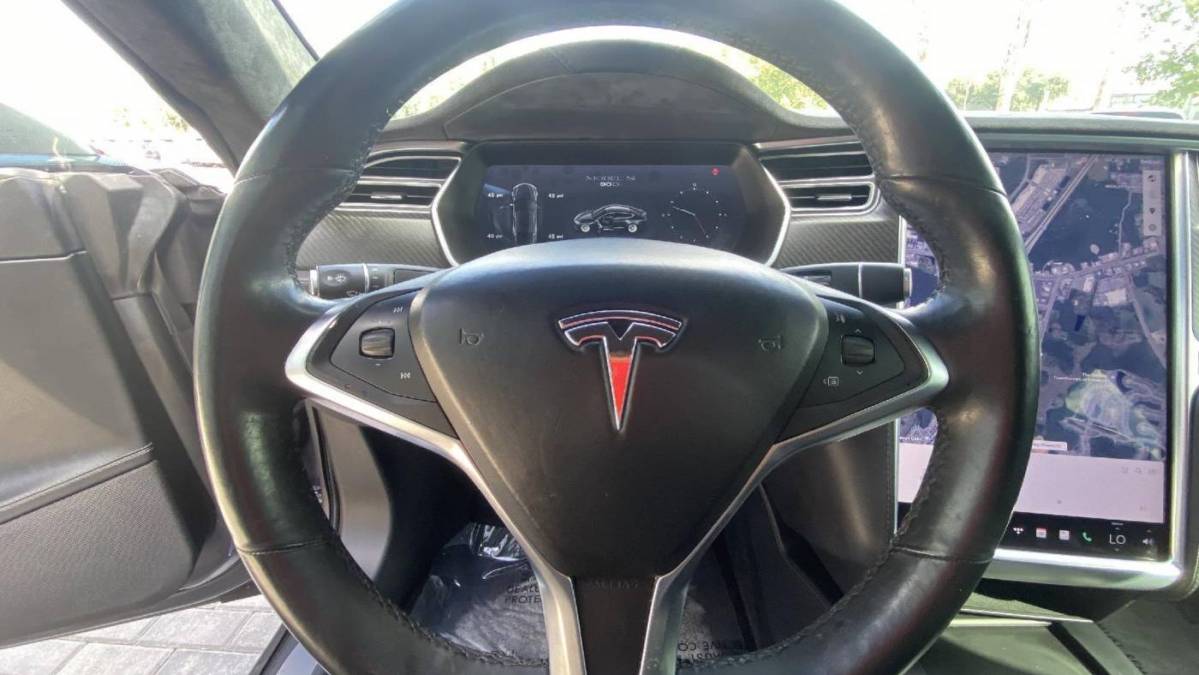 2017 Tesla Model S 5YJSA1E26HF183973