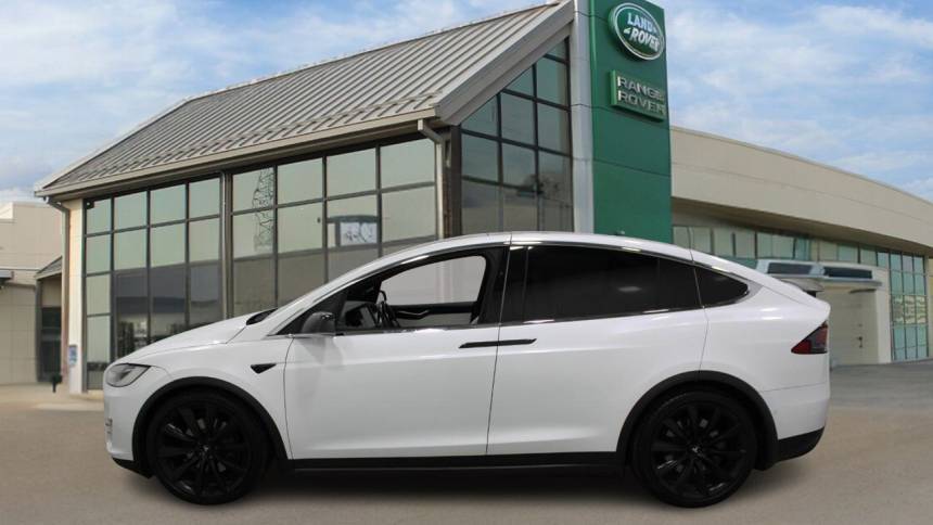 2019 Tesla Model X 5YJXCBE25KF156857