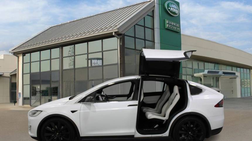 2019 Tesla Model X 5YJXCBE25KF156857