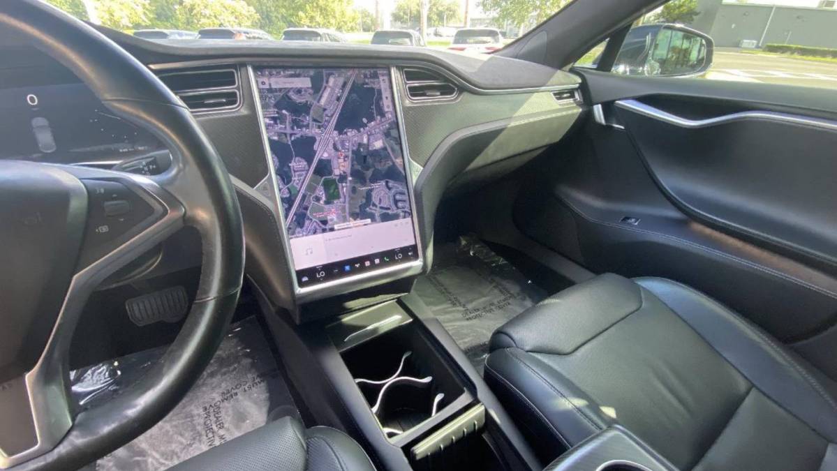 2017 Tesla Model S 5YJSA1E26HF183973