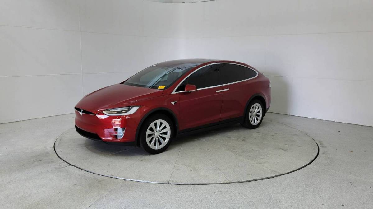 2017 Tesla Model X 5YJXCDE20HF077469