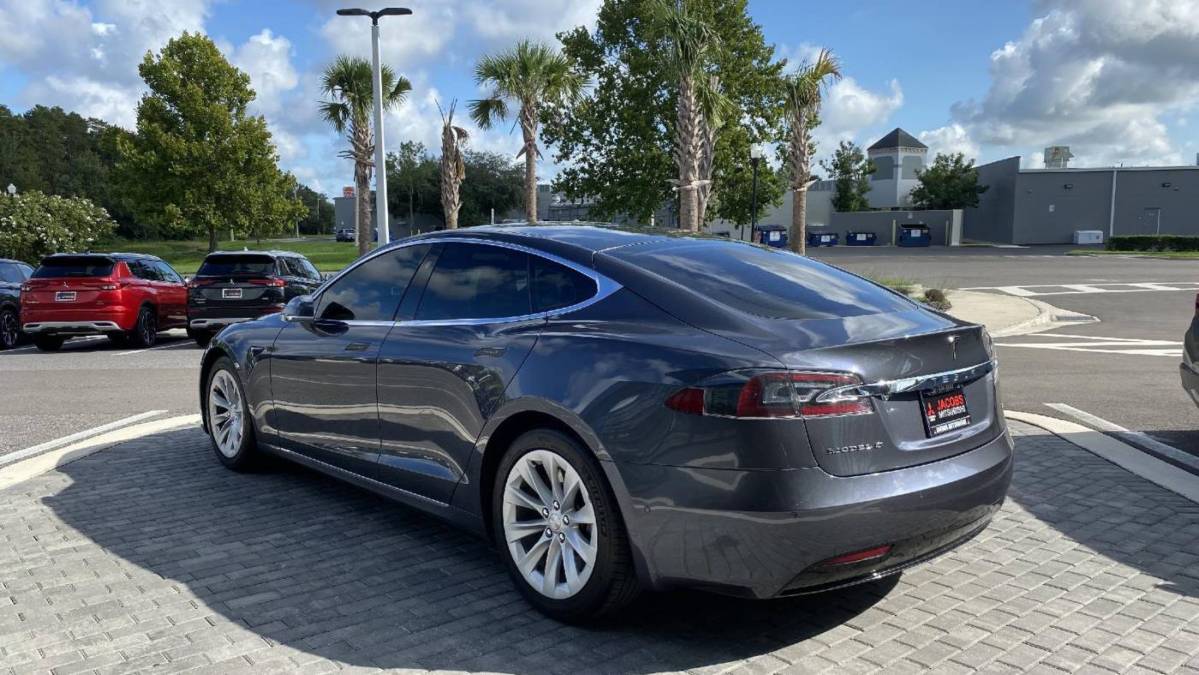 2017 Tesla Model S 5YJSA1E26HF183973