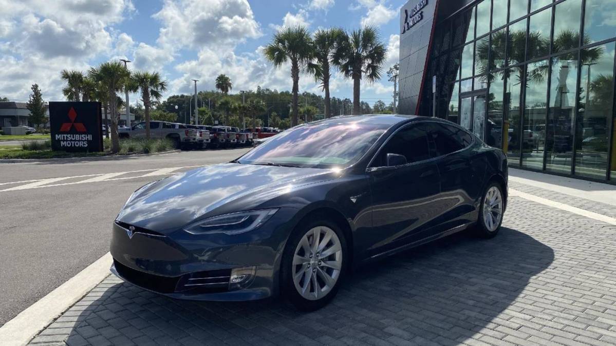 2017 Tesla Model S 5YJSA1E26HF183973