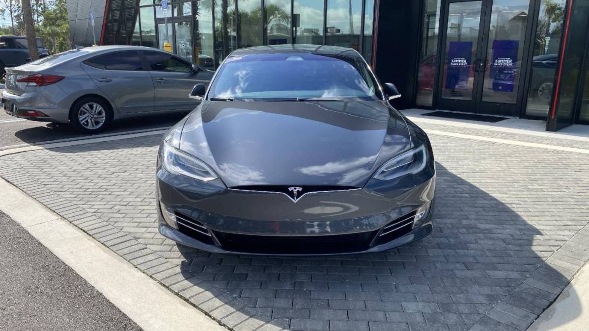 2017 Tesla Model S 5YJSA1E26HF183973