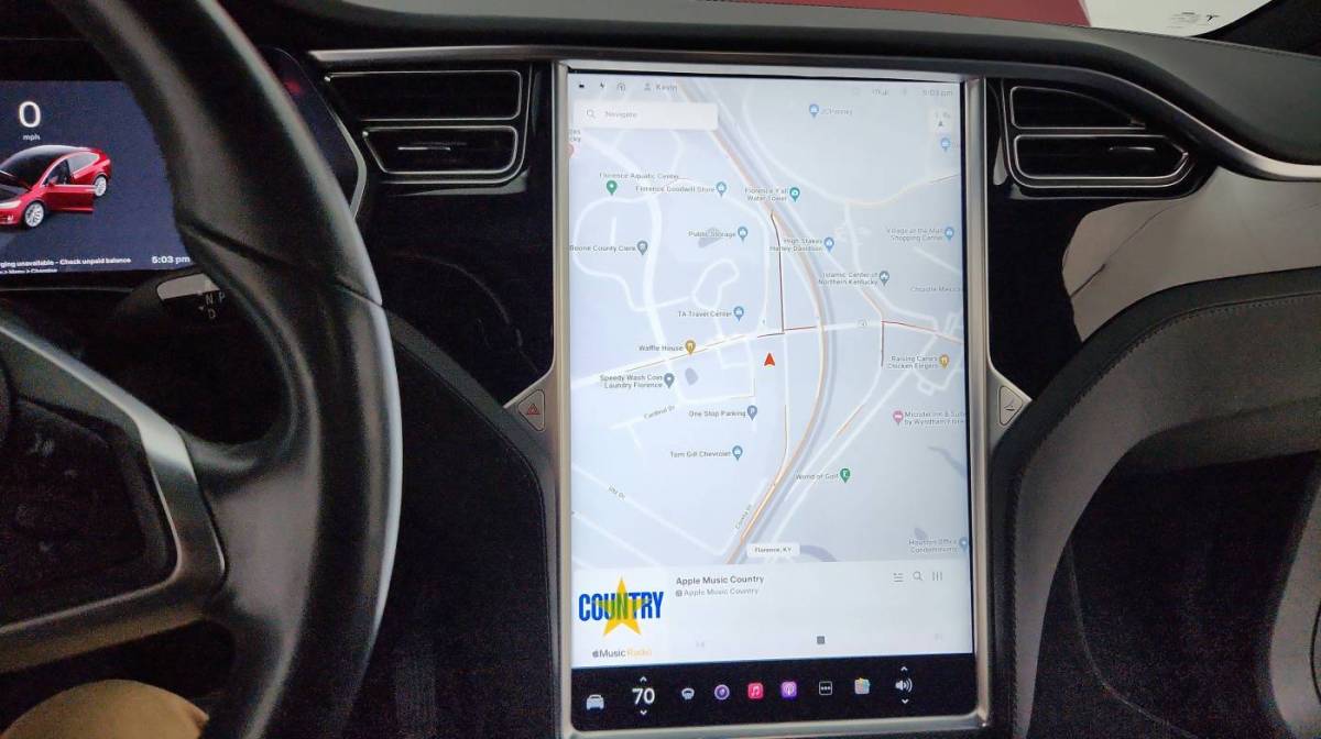 2017 Tesla Model X 5YJXCDE20HF077469