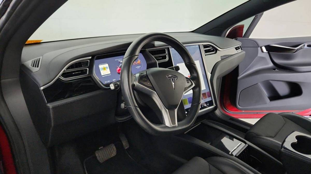 2017 Tesla Model X 5YJXCDE20HF077469