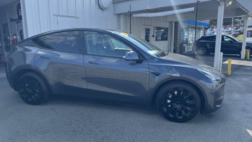 2021 Tesla Model Y 5YJYGDEE6MF079613