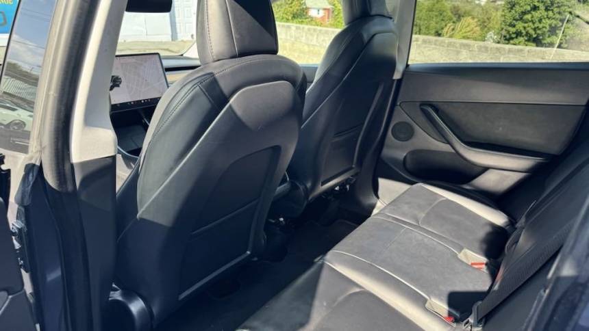 2021 Tesla Model Y 5YJYGDEE6MF079613