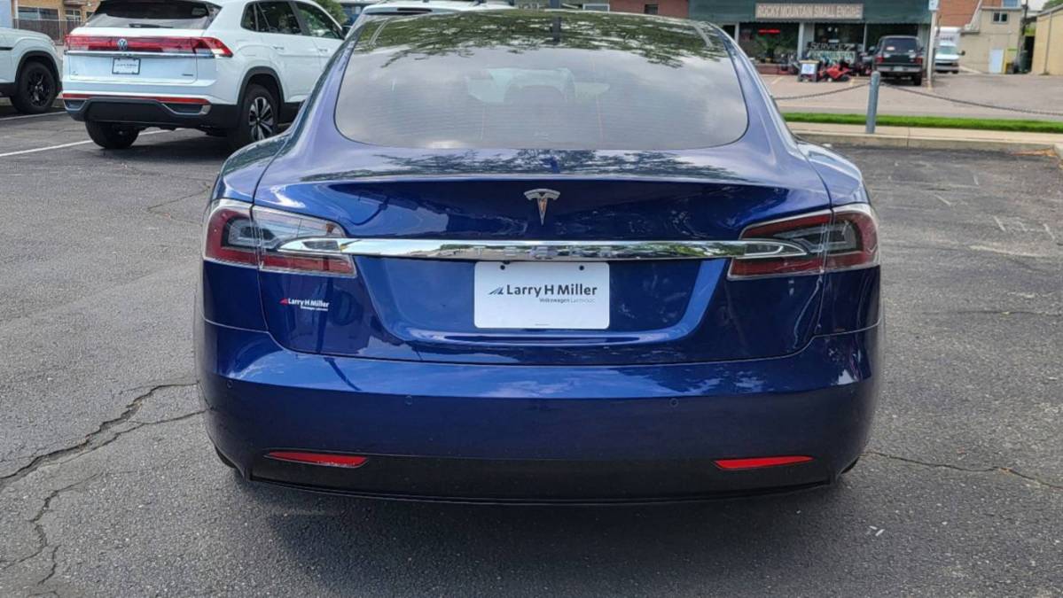 2017 Tesla Model S 5YJSA1E24HF205436