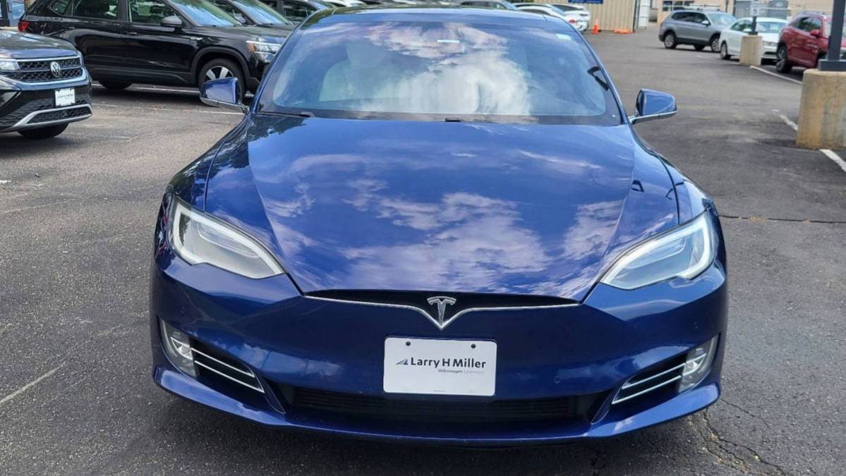 2017 Tesla Model S 5YJSA1E24HF205436