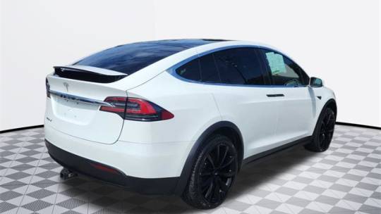 2018 Tesla Model X 5YJXCDE20JF123064