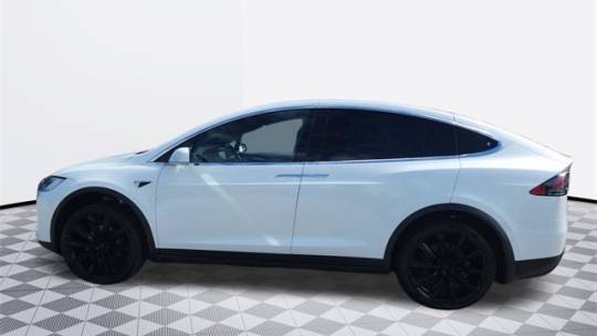 2018 Tesla Model X 5YJXCDE20JF123064