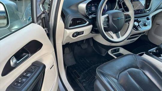 2018 Chrysler Pacifica Hybrid 2C4RC1N70JR293562