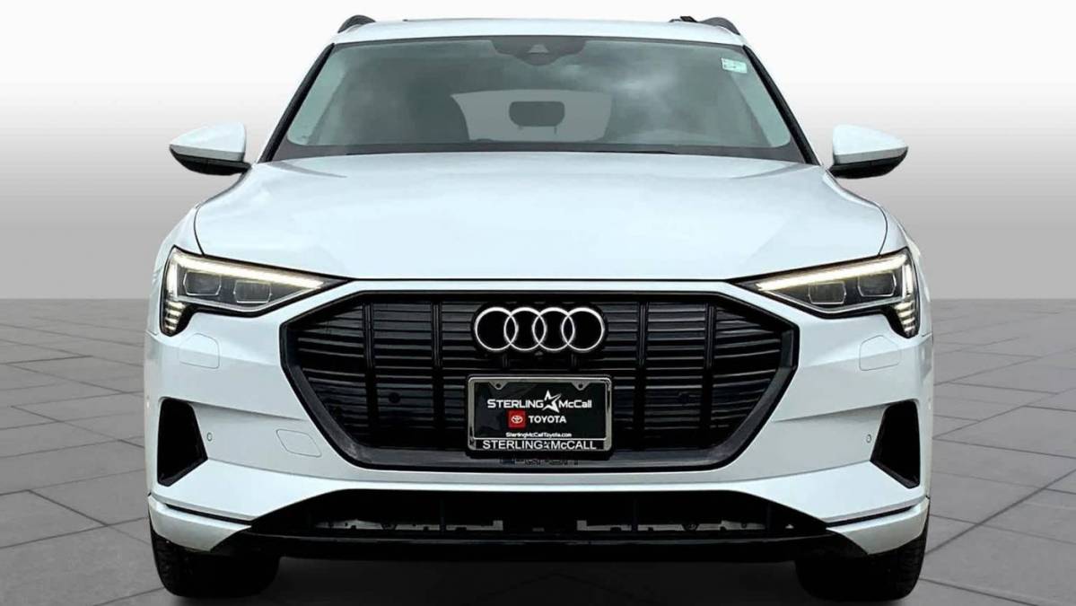 2021 Audi e-tron WA1LAAGE9MB015554