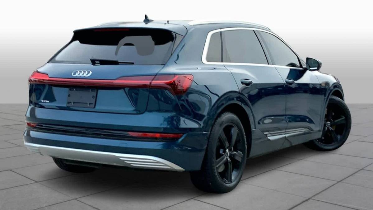 2019 Audi e-tron WA1LAAGEXKB011378