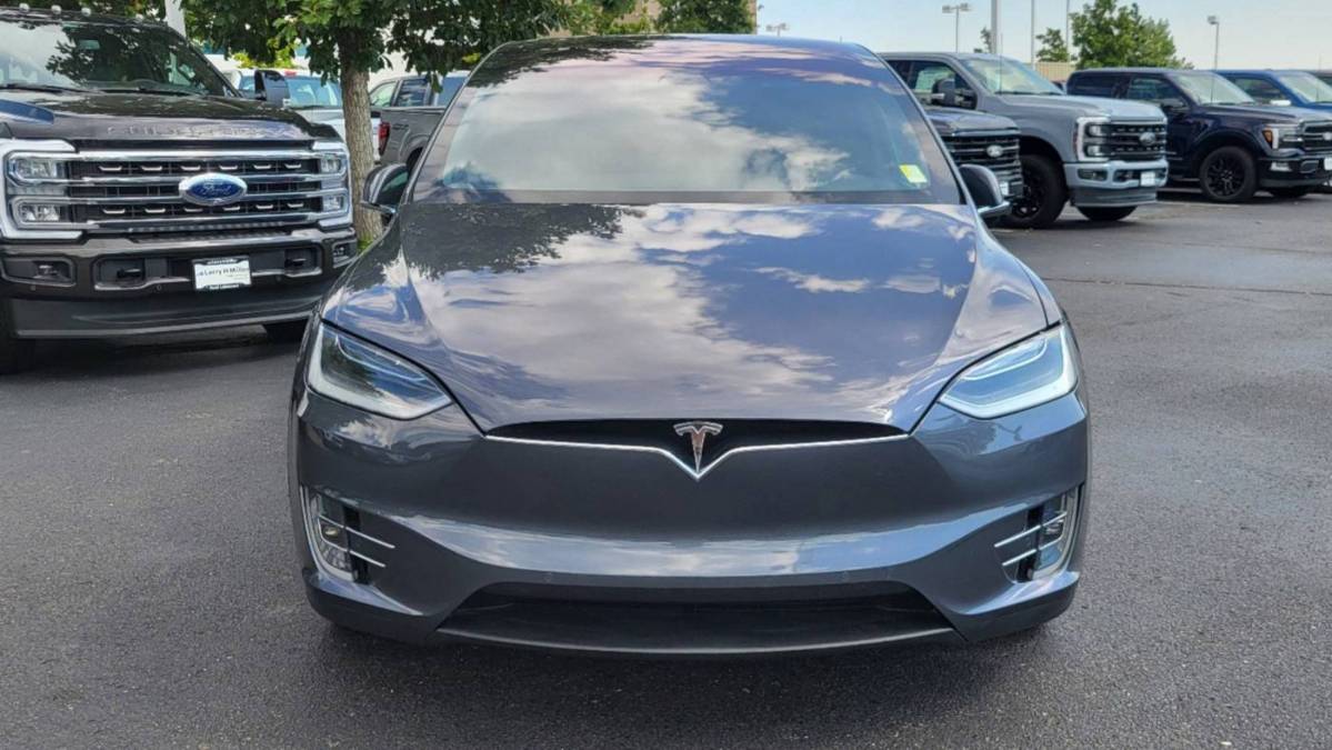 2017 Tesla Model X 5YJXCDE45HF077386