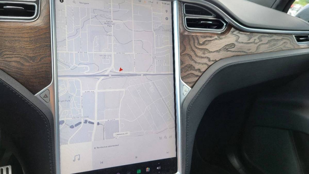 2017 Tesla Model X 5YJXCDE45HF077386