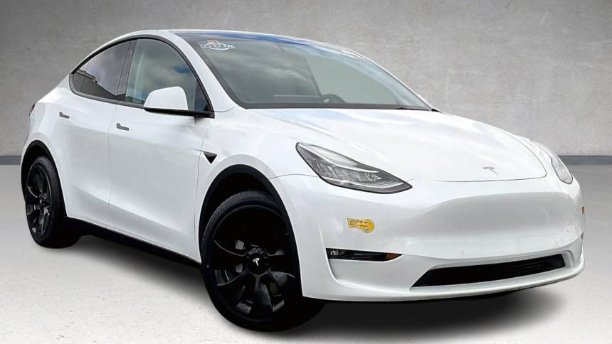 2021 Tesla Model Y 5YJYGAEE2MF204525