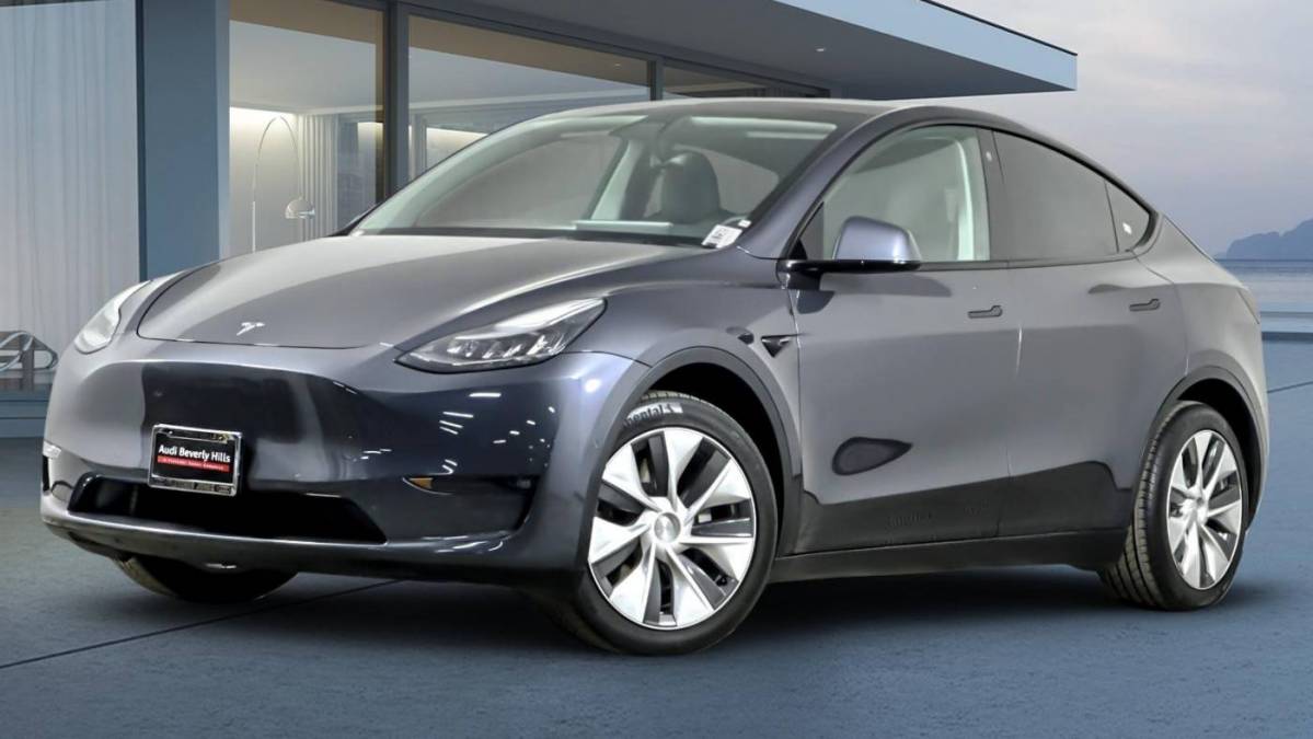 2021 Tesla Model Y 5YJYGDEE0MF161613