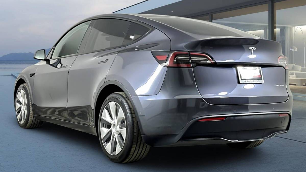 2021 Tesla Model Y 5YJYGDEE0MF161613