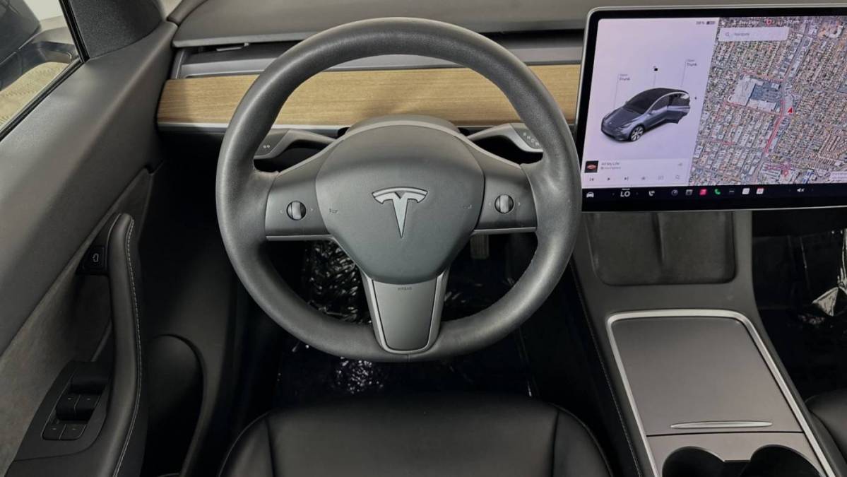 2021 Tesla Model Y 5YJYGDEE0MF161613