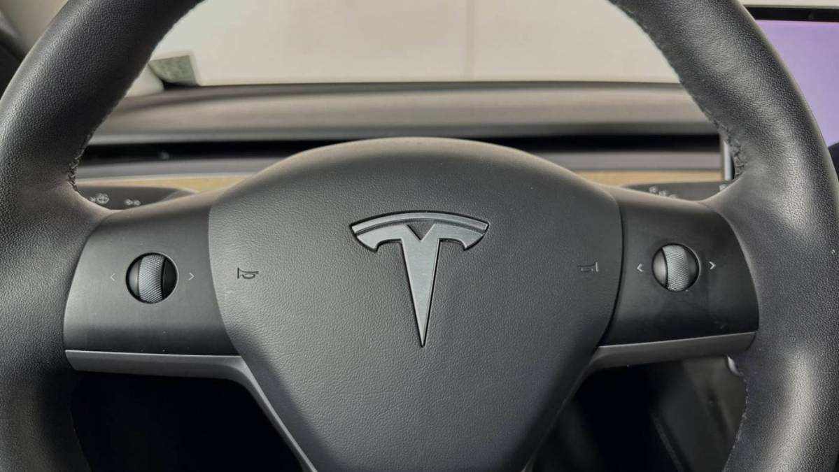 2021 Tesla Model Y 5YJYGDEE0MF161613