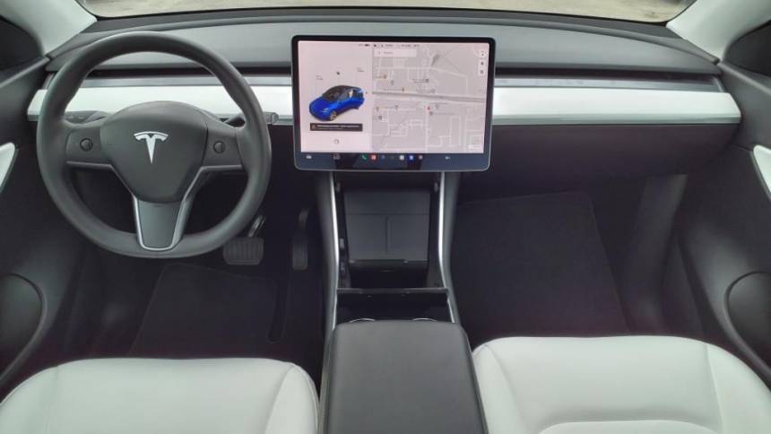 2021 Tesla Model Y 5YJYGDEE5MF069395