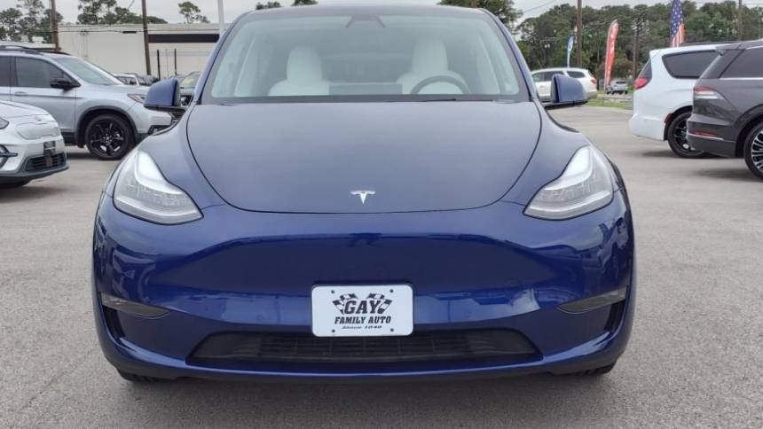 2021 Tesla Model Y 5YJYGDEE5MF069395