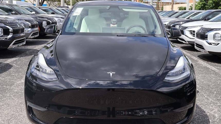 2021 Tesla Model Y 5YJYGDEE7MF102915