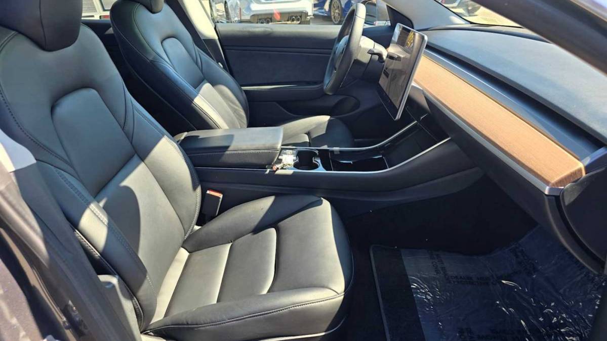 2019 Tesla Model 3 5YJ3E1EB9KF481305