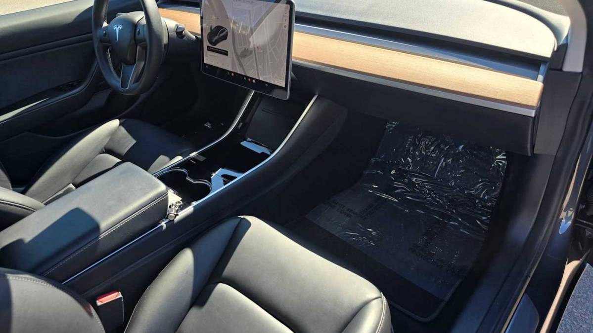 2019 Tesla Model 3 5YJ3E1EB9KF481305