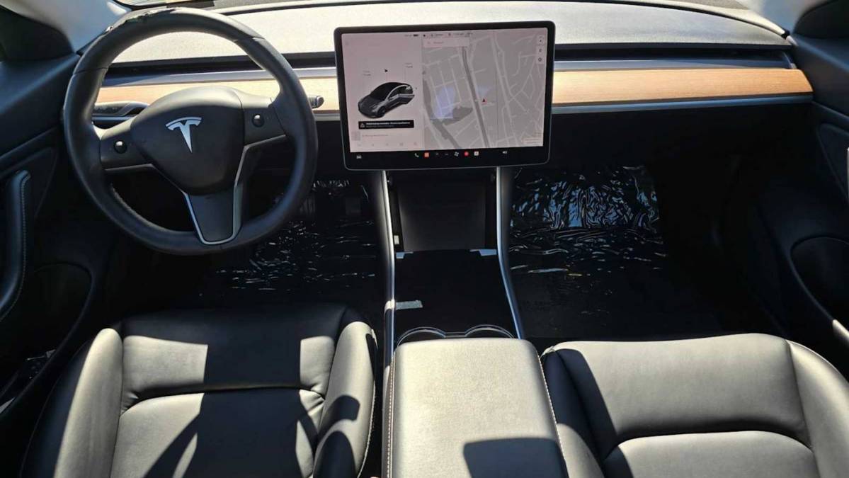 2019 Tesla Model 3 5YJ3E1EB9KF481305