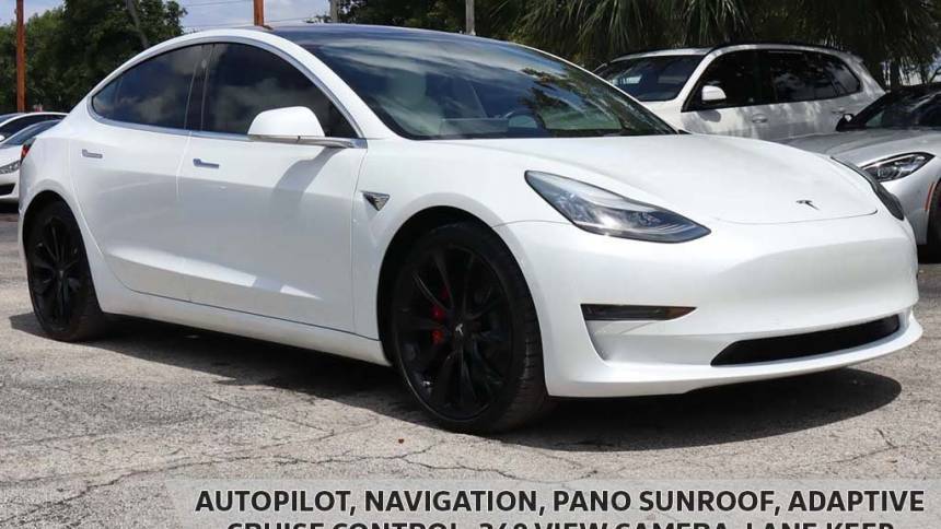 2018 Tesla Model 3 5YJ3E1EB8JF082318