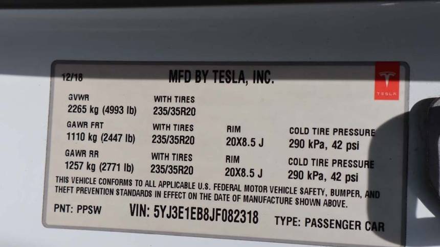 2018 Tesla Model 3 5YJ3E1EB8JF082318