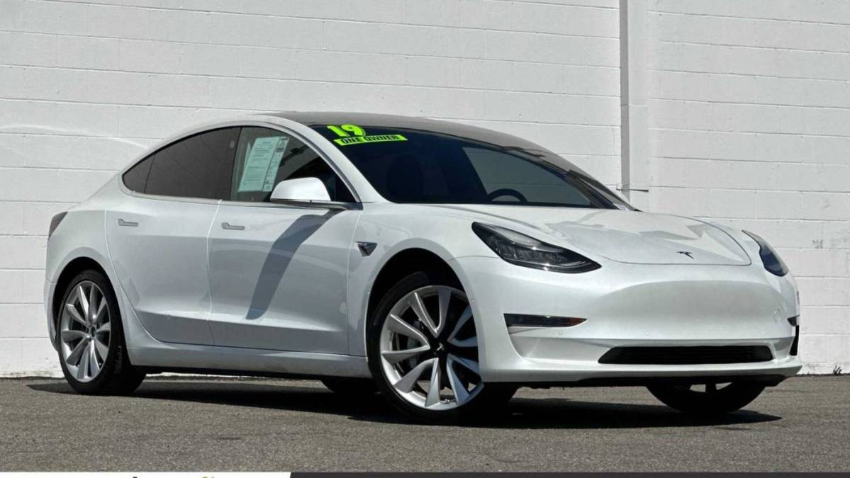 2019 Tesla Model 3 5YJ3E1EA5KF508099