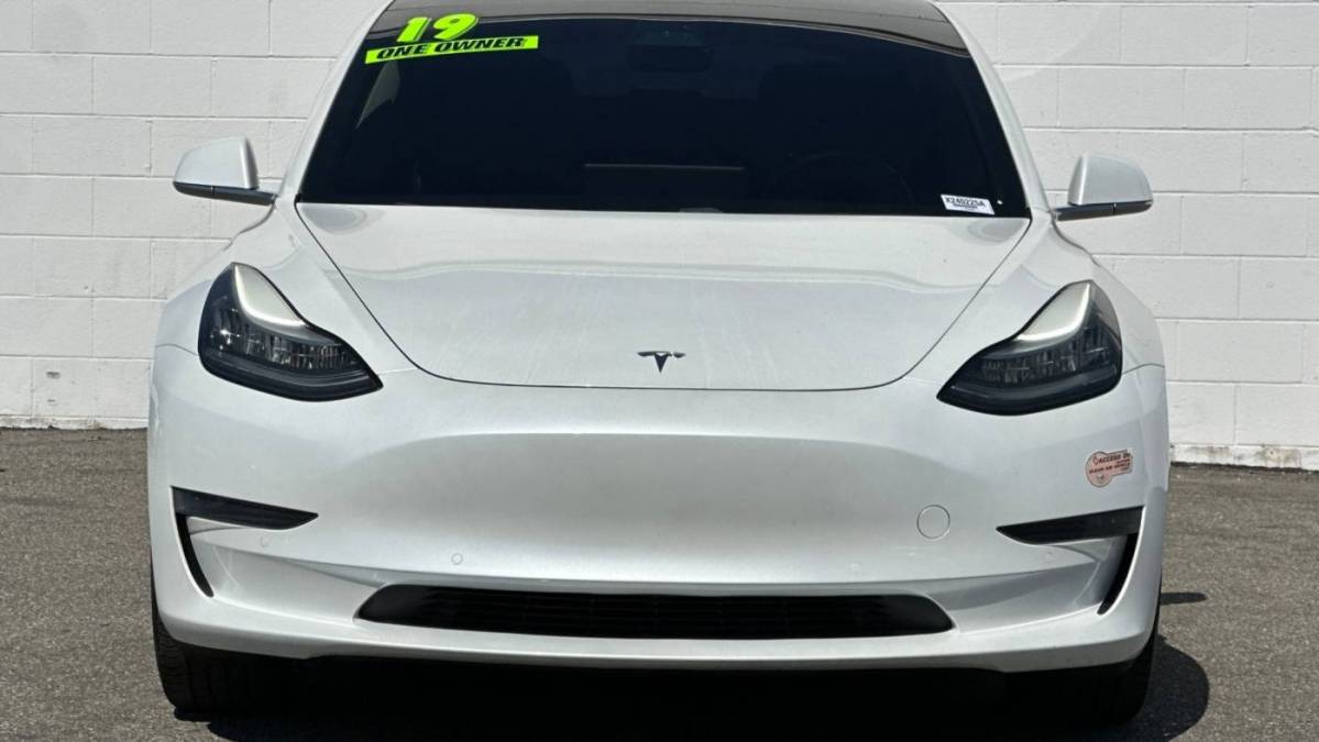 2019 Tesla Model 3 5YJ3E1EA5KF508099