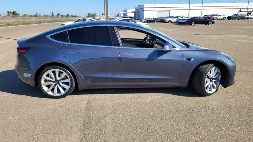 2018 Tesla Model 3 5YJ3E1EA2JF037172