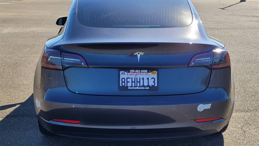 2018 Tesla Model 3 5YJ3E1EA2JF037172